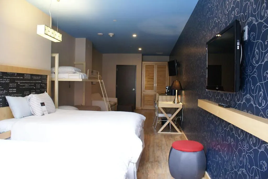 Tryp By Wyndham New York City Times Square - Midtown Hotel