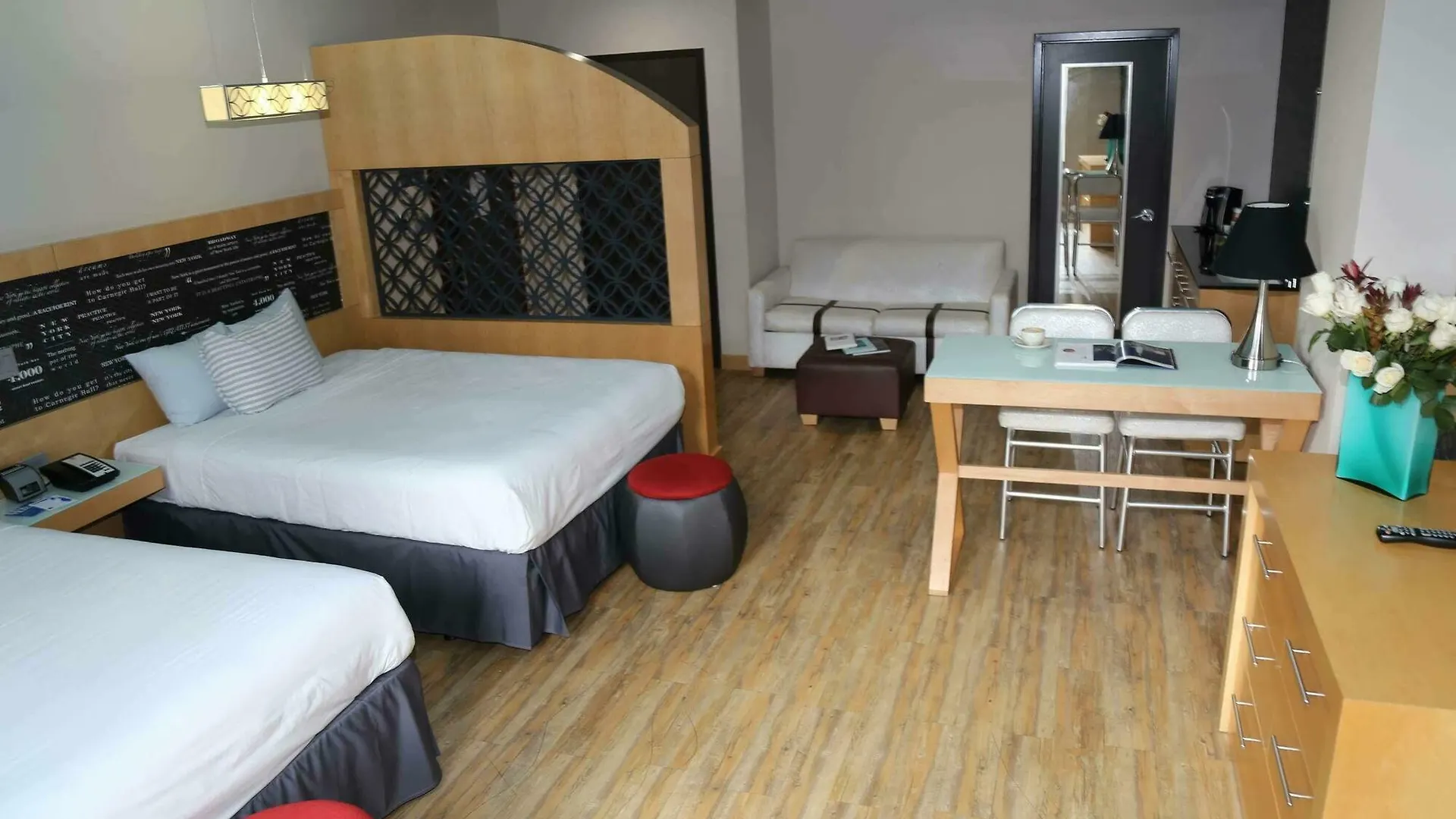 Tryp By Wyndham New York City Times Square - Midtown Hotel