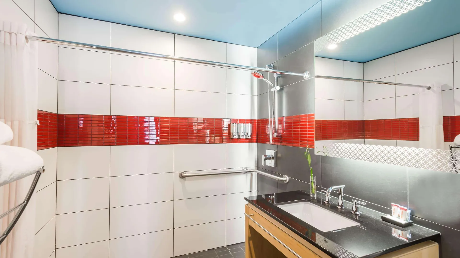 Tryp By Wyndham New York City Times Square - Midtown Hotel